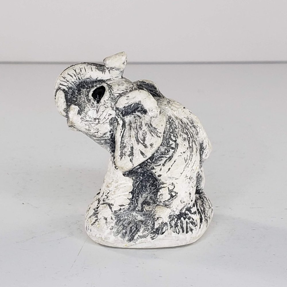 Mt St Helens Volcanic Ash Elephant Miniature Figurine Lucky Trunk Up